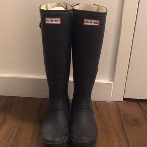 Hunter navy boots